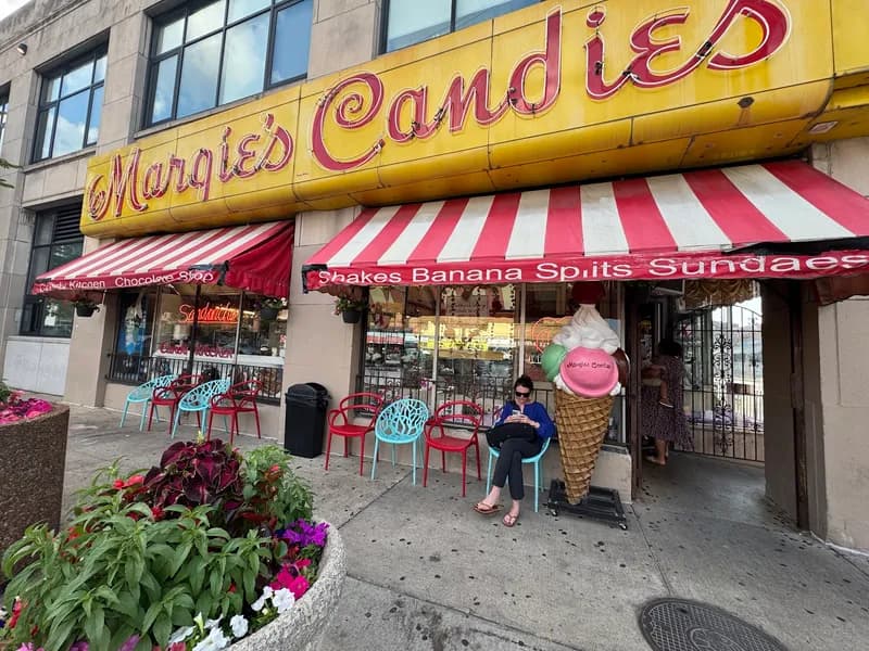 Classic Chicago Institutions